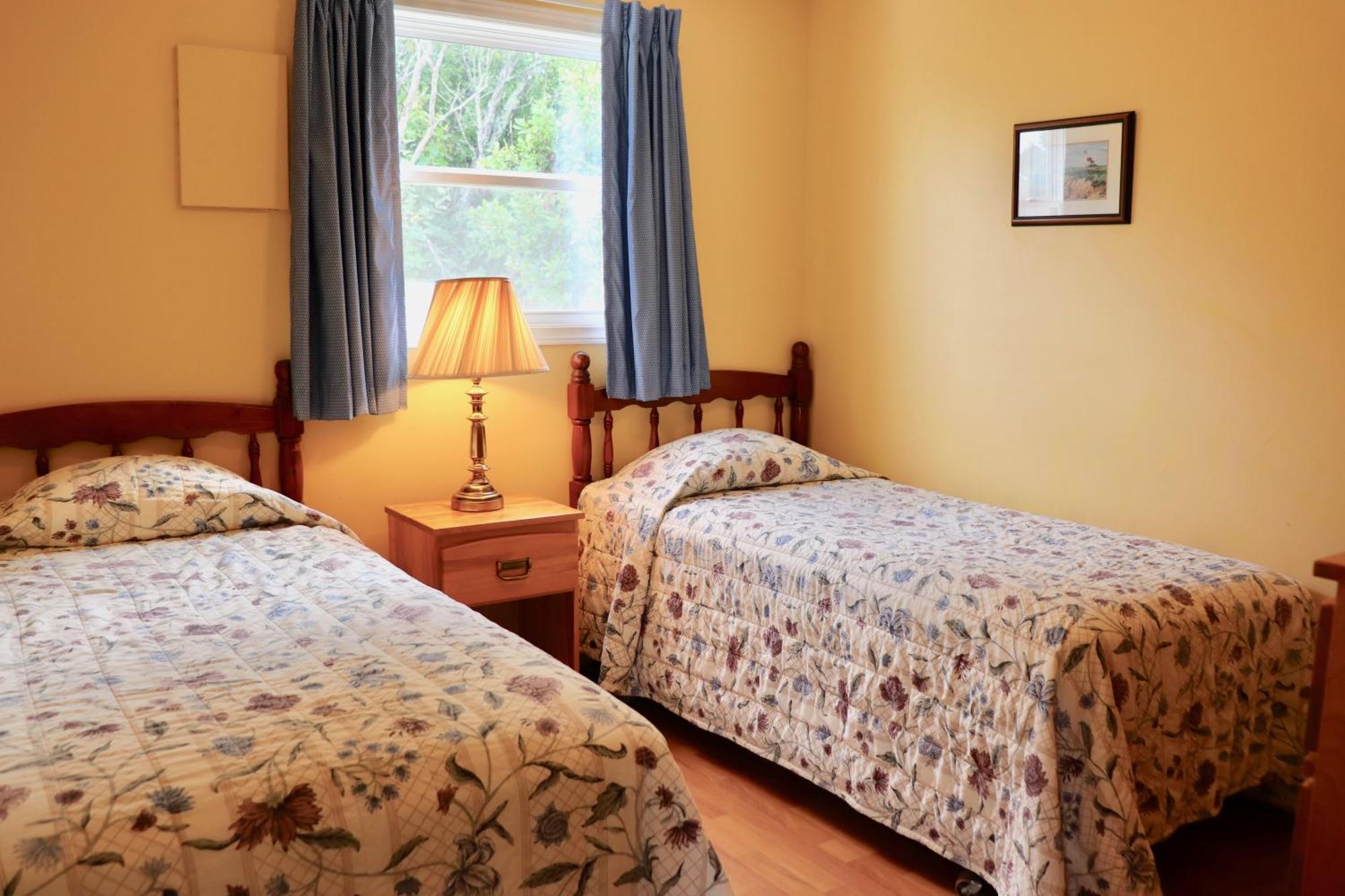 פרום Shining Waters - Ingleside Cottages מראה חיצוני תמונה
